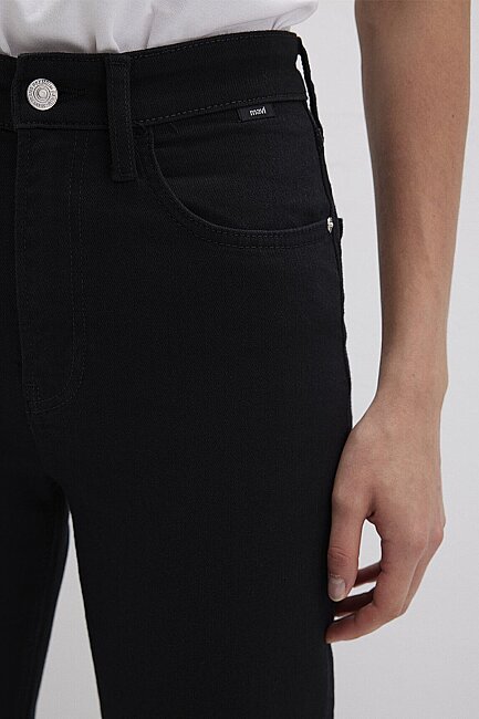 Kadın Sky Classic Jean Pantolon 1010627-90998 Siyah - 6