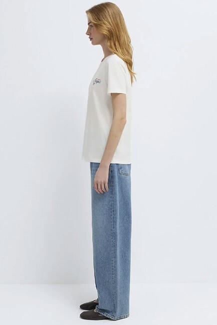 Kadın Slogan Baskılı Tişört 1613891-80194 Ekru - Thumbnail