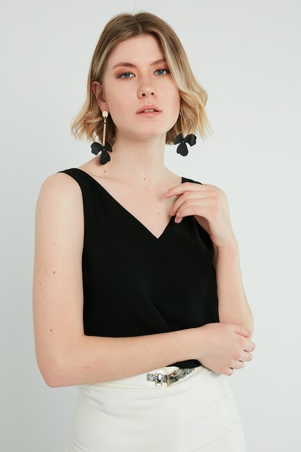 Kadın V Yaka Askılı Bluz 19081235 Siyah (1)