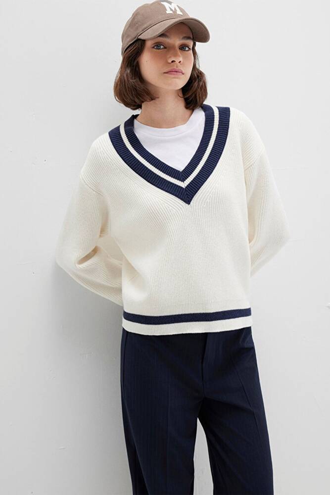 Kadın V Yaka Kazak 1710705-70057 Beyaz 