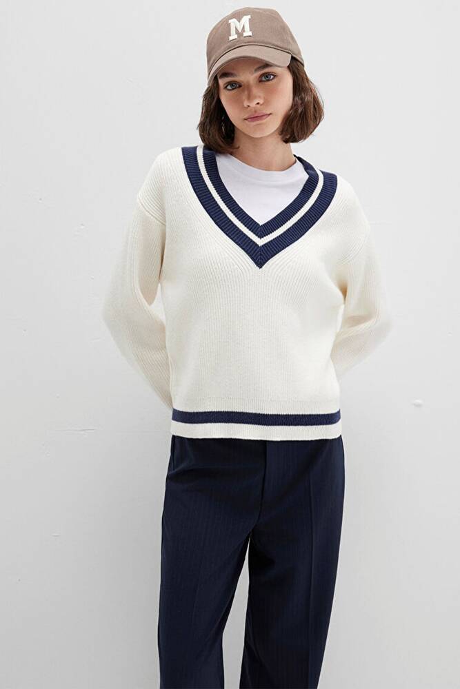 Kadın V Yaka Kazak 1710705-70057 Beyaz 