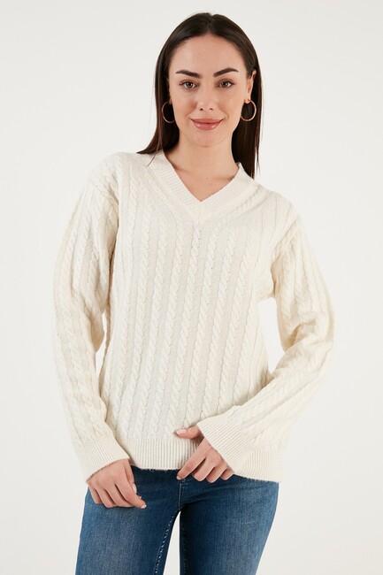 Kadın V Yaka Saç Örgülü Kazak 23K0668K1 Bej (1)