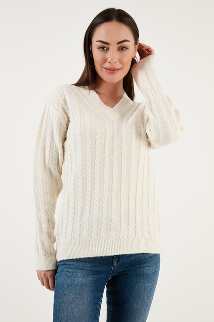 Kadın V Yaka Saç Örgülü Kazak 23K0668K1 Bej (2)