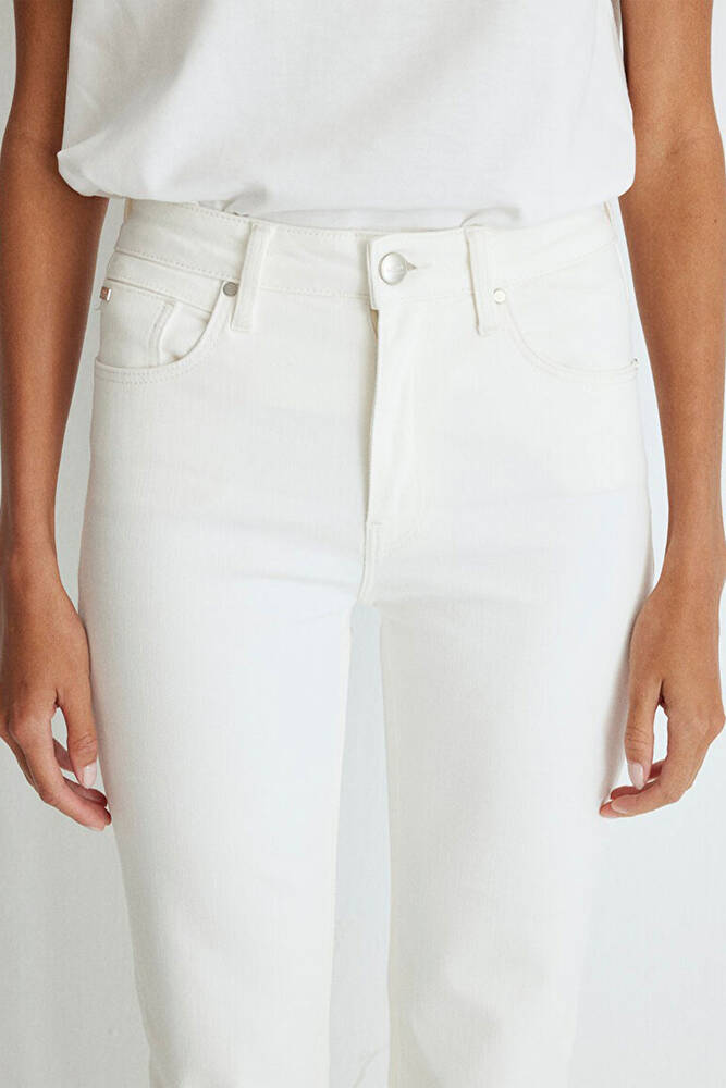 Kadın Viola Mavi Premium Jean Pantolon 101048-86478 Beyaz 