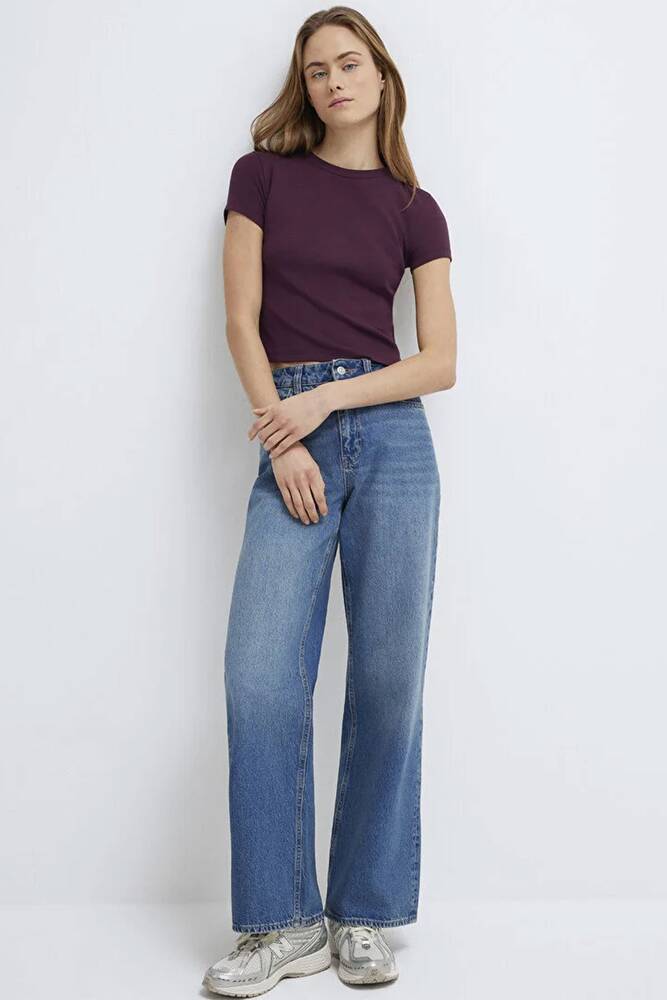Kadın Yuvarlak Yaka Basic Tişört 1600814-70434 Bordo 