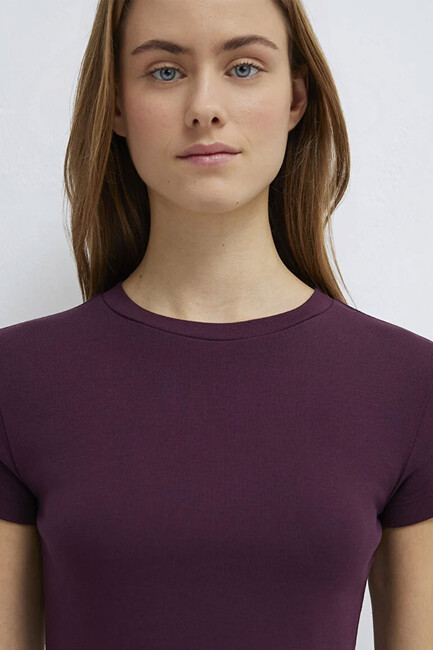 Kadın Yuvarlak Yaka Basic Tişört 1600814-70434 Bordo - Thumbnail