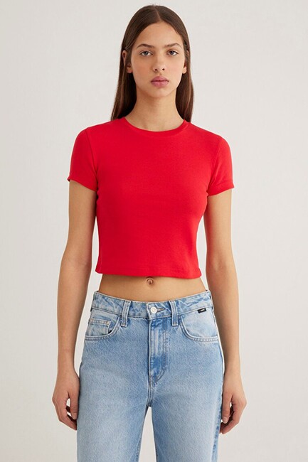 Kadın Yuvarlak Yaka Basic Tişört 1600814-70467 Kırmızı - Thumbnail