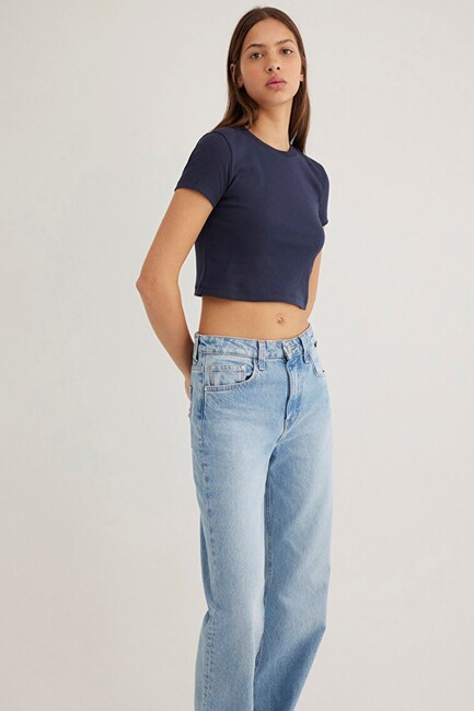 Kadın Yuvarlak Yaka Basic Tişört 1600814-85315 Lacivert (2)
