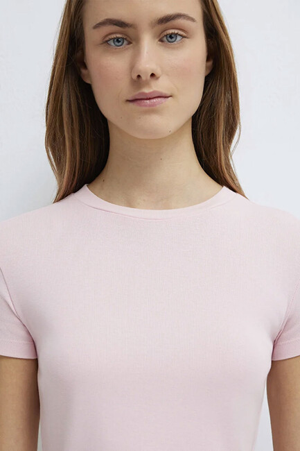 Kadın Yuvarlak Yaka Basic Tişört 1600814-89200 Pembe (3)