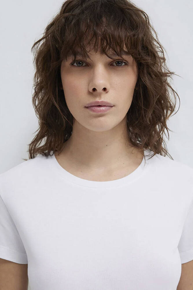 Kadın Yuvarlak Yaka Basic Tişört 162767-620 Beyaz 