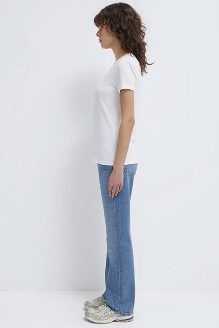 Kadın Yuvarlak Yaka Basic Tişört 162767-620 Beyaz - Thumbnail