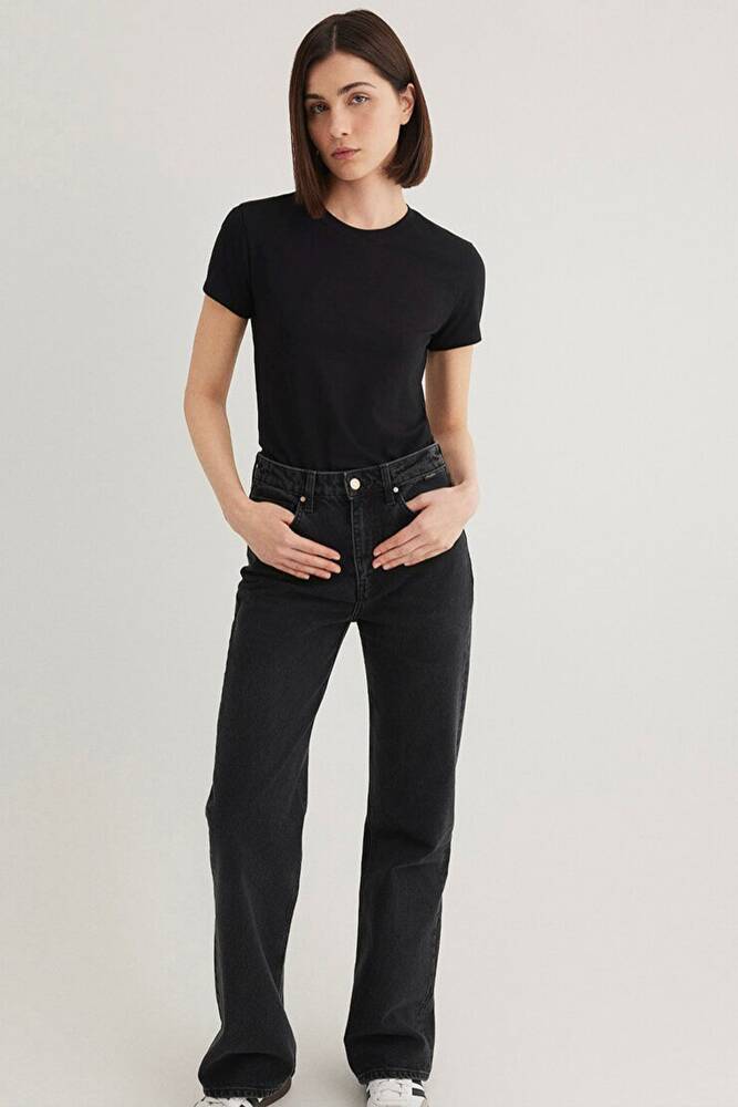 Kadın Yuvarlak Yaka Basic Tişört 162767-900 Siyah 