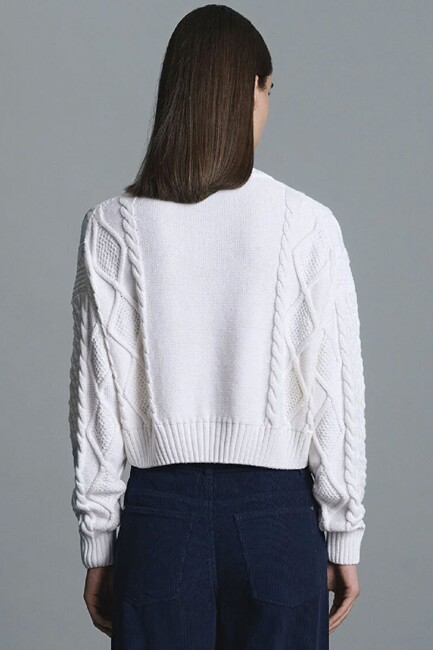 Kadın Yuvarlak Yaka Kazak 1710796-80194 Ekru - Thumbnail