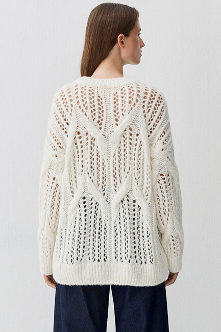 Kadın Yuvarlak Yaka Kazak 1710828-70057 Ekru - Thumbnail