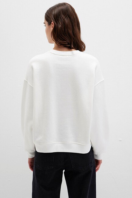Kadın Yuvarlak Yaka Sweat 1S10490-70057 Beyaz - Thumbnail
