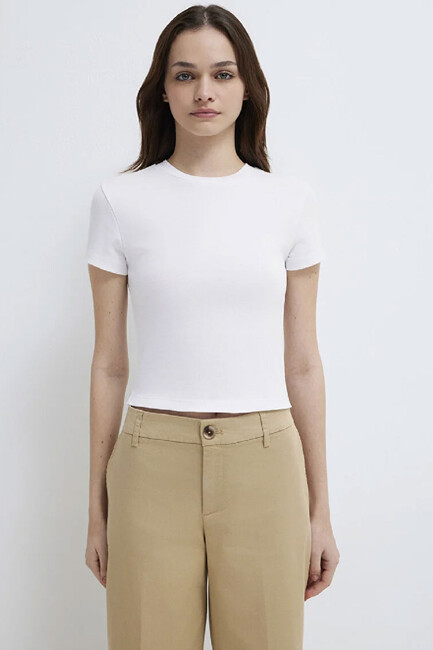 Kadın Yuvarlak Yaka Tişört 1600814-620 Beyaz - Thumbnail