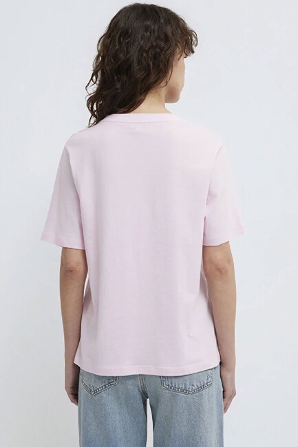 Kadın Yuvarlak Yaka Tişört 1600955-89200 Pembe - Thumbnail
