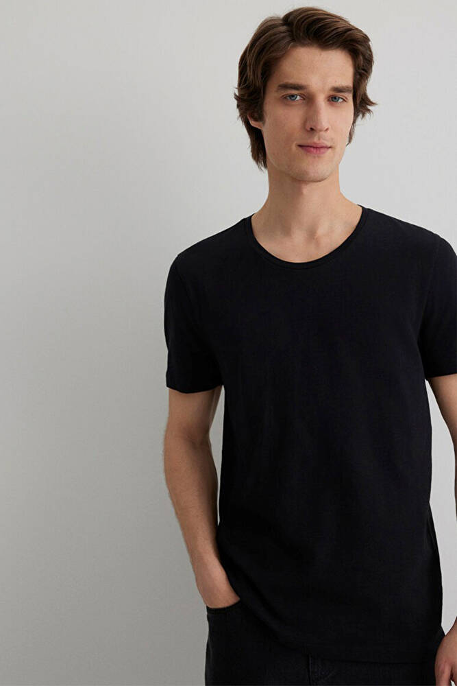 Mavi Erkek Logo Tişört 064681-900 Siyah 