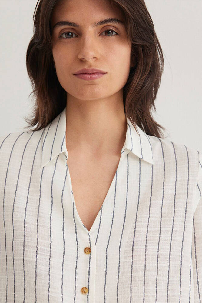 Mavi Kadın Düğme Detaylı Bluz 122400-87977 Gri 