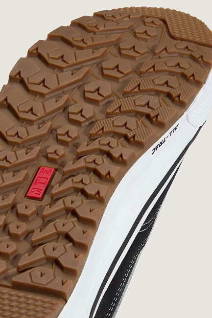 Vans Kadın Old Skool Waterproof Insulated Ayakkabı VN000DAZBA21 Siyah  - 5